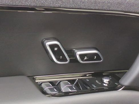 New 2025 Land Rover Range Rover Sport Dynamic SE image 14