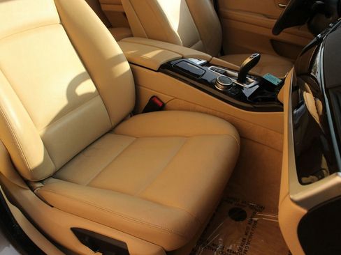 Used 2015 BMW 528i Sedan RWD image 25