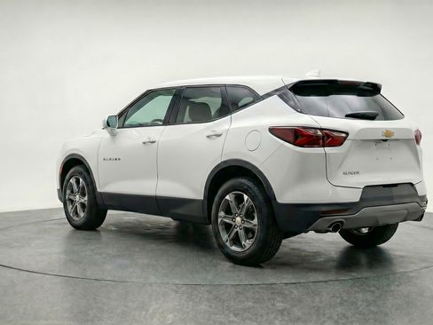 Used 2025 Chevrolet Blazer LT FWD image 6
