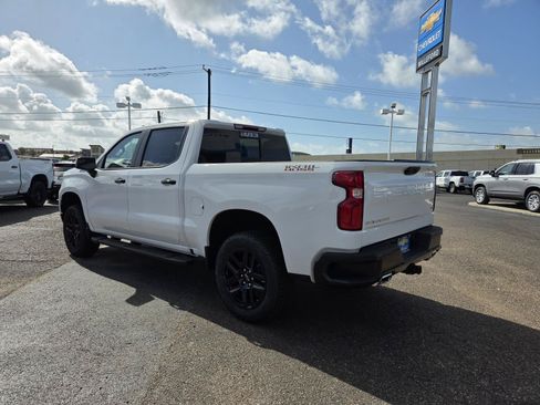 New 2026 Chevrolet Silverado 1500 LT Trail Boss w/ Convenience Package II AWD/4WD image 3