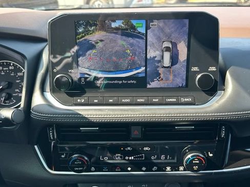 Certified 2023 Nissan Rogue SL w/ SL Premium Package AWD/4WD image 35