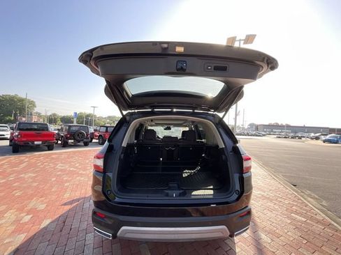 Used 2025 Honda Pilot Elite image 35