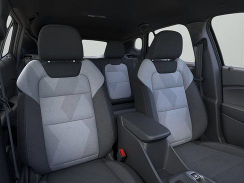 Certified 2025 Chevrolet Trax RS w/ Driver Confidence Package FWD image 16