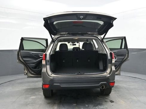 Used 2019 Subaru Forester Limited image 39