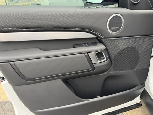 New 2026 Land Rover Discovery Dynamic SE AWD/4WD image 10
