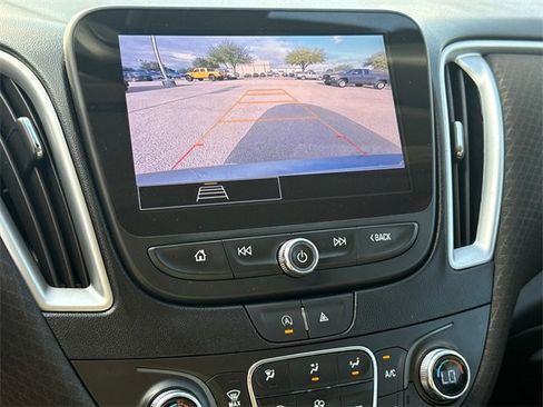 Used 2023 Chevrolet Malibu LT image 23