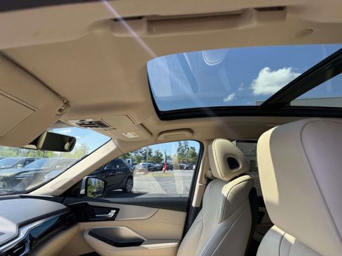 Used 2022 Acura MDX SH-AWD w/ Technology Package image 17