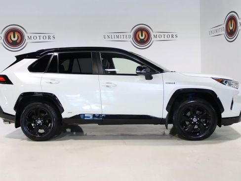 Used 2020 Toyota RAV4 XSE image 5