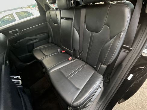 Used 2024 Kia Sorento S FWD image 39