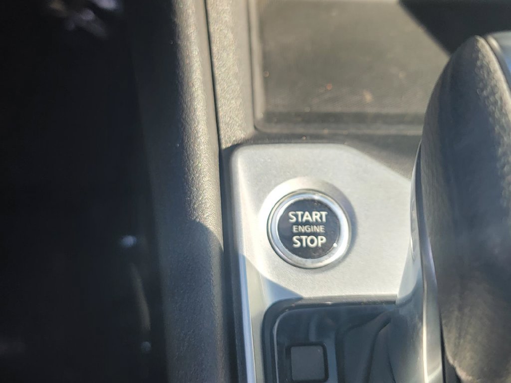 Used 2025 Nissan Altima 2.5 SV AWD/4WD image 28