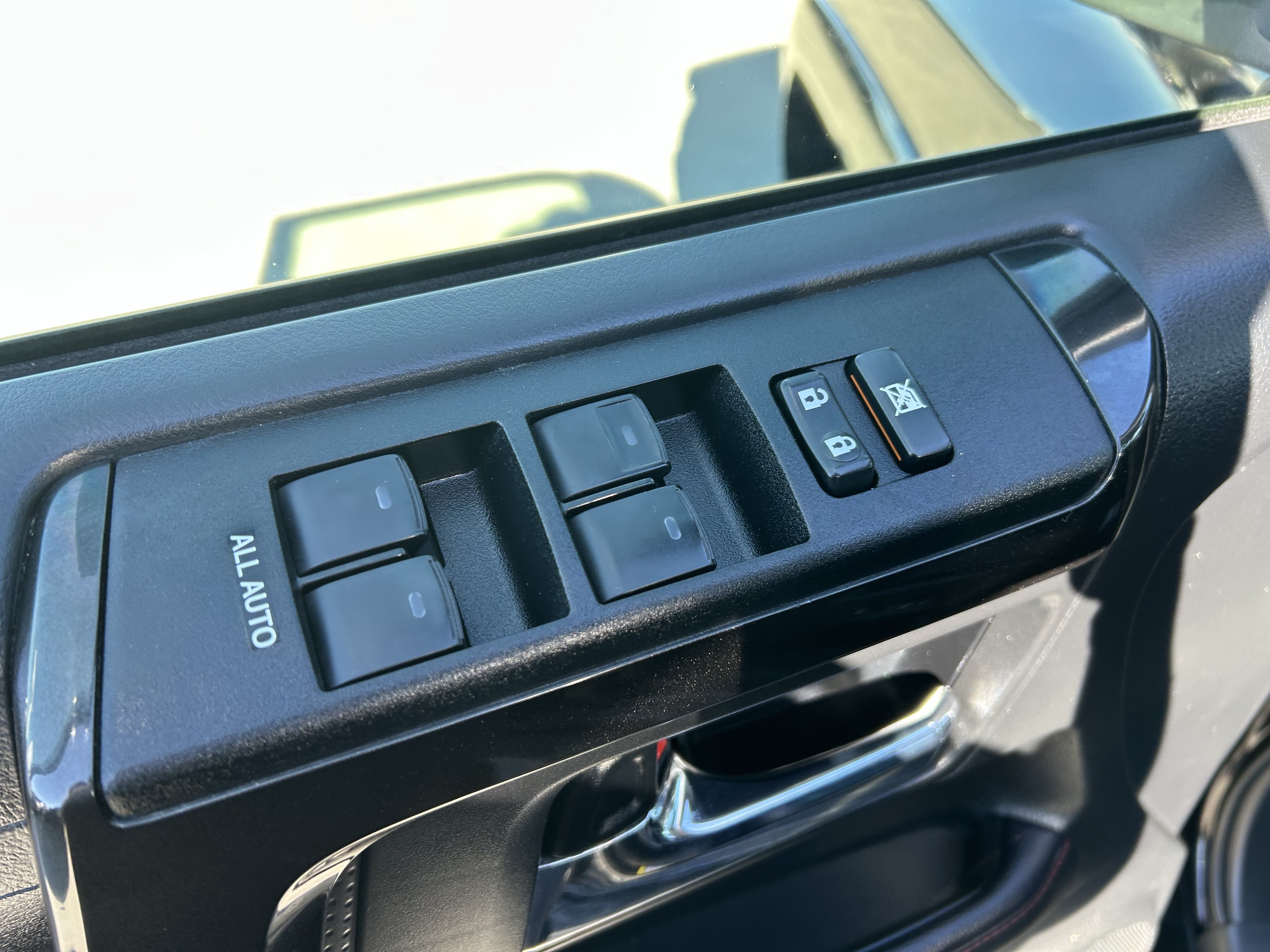 Certified 2023 Toyota 4Runner TRD Off-Road Premium w/ Off Road Premium Plus Package AWD/4WD image 17