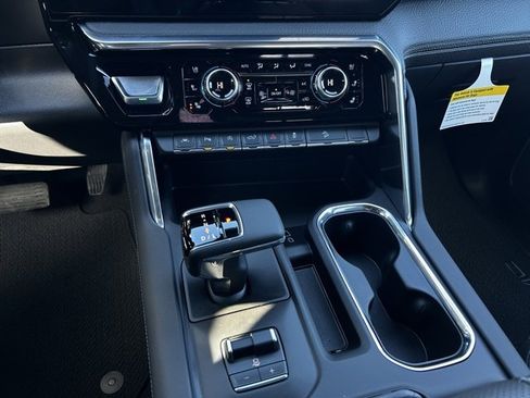 New 2026 GMC Sierra 1500 Denali w/ Denali Reserve Package image 26