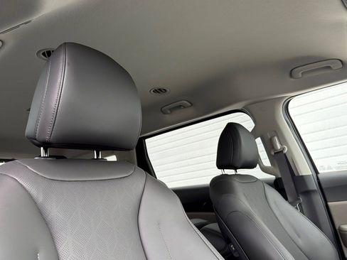 New 2026 Kia Carnival image 16