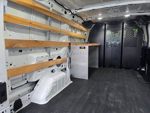 Used 2019 Ford Transit 250 130 Low Roof w/ Exterior Upgrade Package image 16