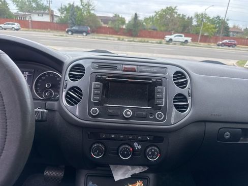 Used 2013 Volkswagen Tiguan SE AWD/4WD image 14