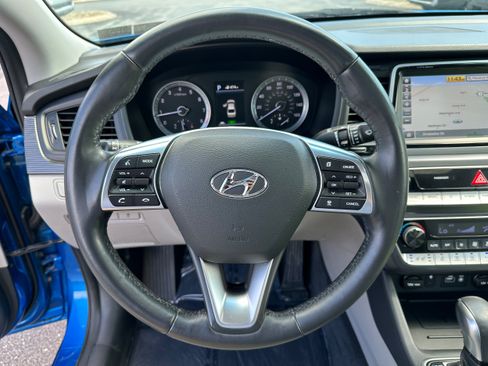Used 2018 Hyundai Sonata Limited w/ Limited Ultimate Package 03 FWD image 31
