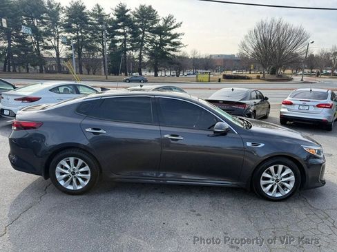 Used 2018 Kia Optima S w/ Panoramic Sunroof Package image 4