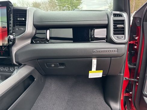 New 2026 RAM 1500 Laramie AWD/4WD image 31