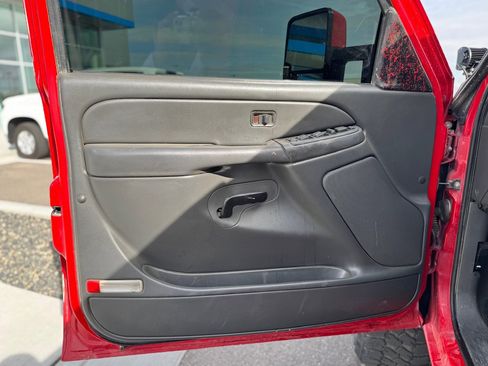 Used 2007 GMC Sierra 2500 SLE w/ Heavy-Duty Power Package image 10