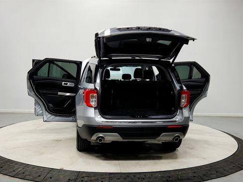 Used 2023 Ford Explorer Limited image 14