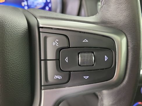 Used 2023 Chevrolet Suburban Z71 w/ Luxury Package AWD/4WD image 22