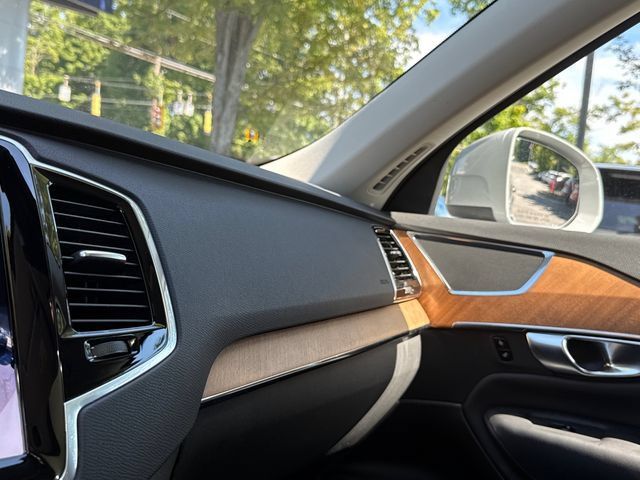 Certified 2024 Volvo XC90 B5 Plus AWD/4WD image 18