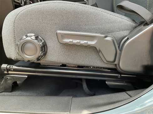 New 2025 Jeep Gladiator Sport image 30