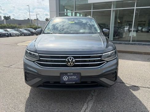 Used 2024 Volkswagen Tiguan SE AWD/4WD image 10