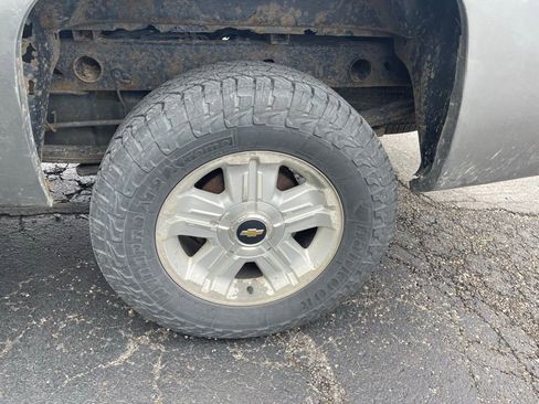 Used 2013 Chevrolet Silverado 1500 LT image 8