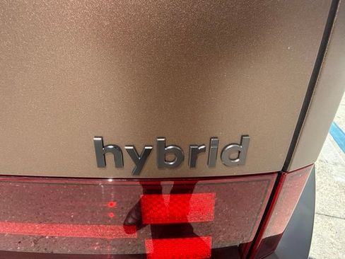 Used 2026 Hyundai Santa Fe Calligraphy FWD image 4
