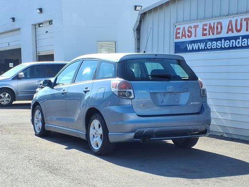 Used 2007 Toyota Matrix XR FWD image 3