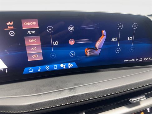 Used 2024 Cadillac XT4 Premium Luxury image 65