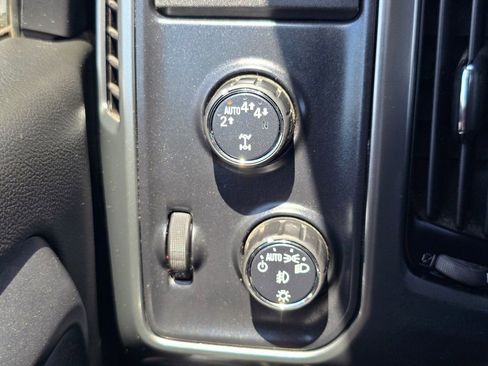 Used 2018 Chevrolet Silverado 1500 LT w/ All Star Edition AWD/4WD image 13