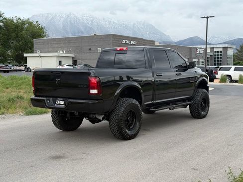 Used 2018 RAM 2500 Laramie w/ Sport Appearance Group AWD/4WD image 9
