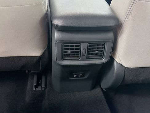 Used 2019 Toyota RAV4 XLE w/ Convenience Package image 28