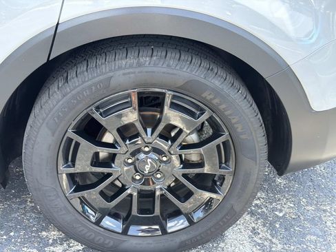 Used 2022 Kia Telluride SX w/ SX Prestige Package AWD/4WD image 10