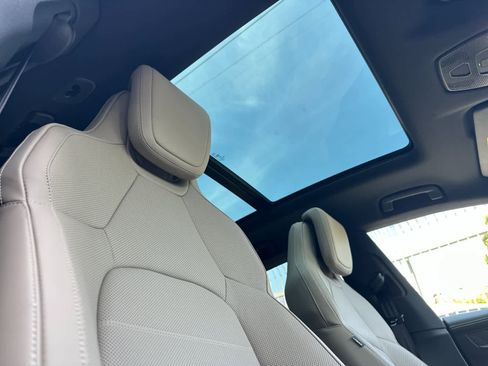 New 2026 Porsche Macan Electric RWD image 18