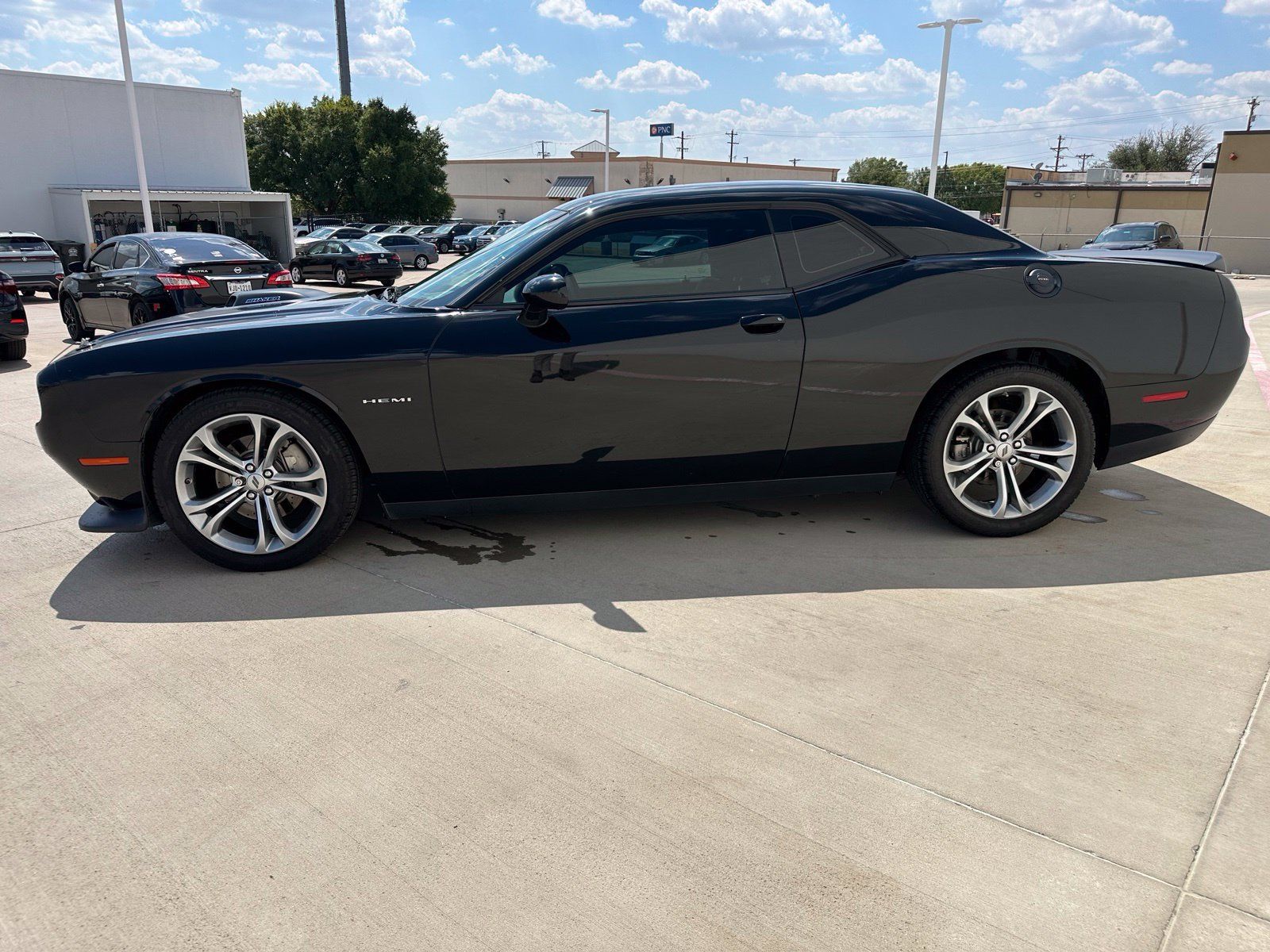 Used 2022 Dodge Challenger R/T w/ Shaker Package RWD image 4