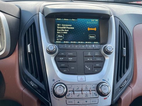 Used 2016 Chevrolet Equinox LTZ w/ Enhanced Convenience Package image 31