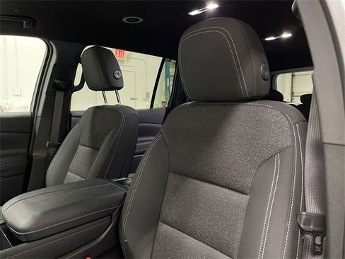 Certified 2025 Chevrolet Traverse LT image 21