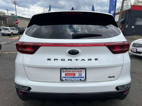 Used 2021 Kia Sportage S image 9