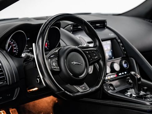 Used 2016 Jaguar F-TYPE R image 41