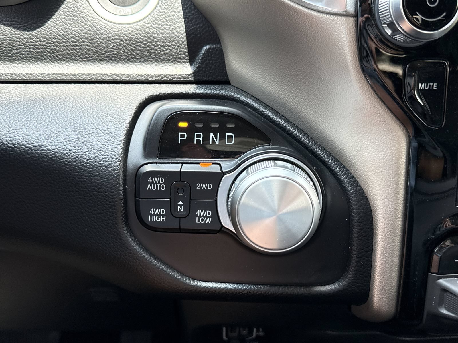 Used 2021 RAM 1500 Laramie AWD/4WD image 23