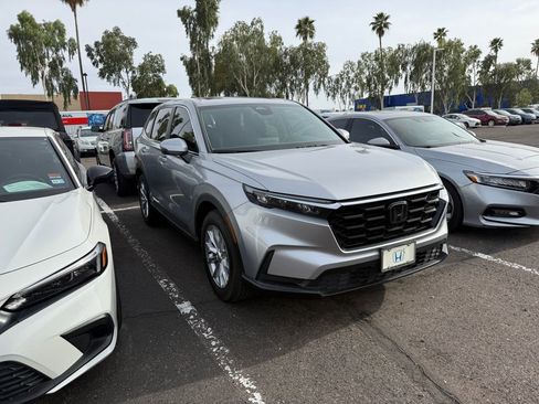 Certified 2024 Honda CR-V EX image 3
