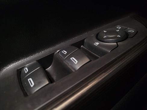 Used 2018 GMC Acadia SLT image 27