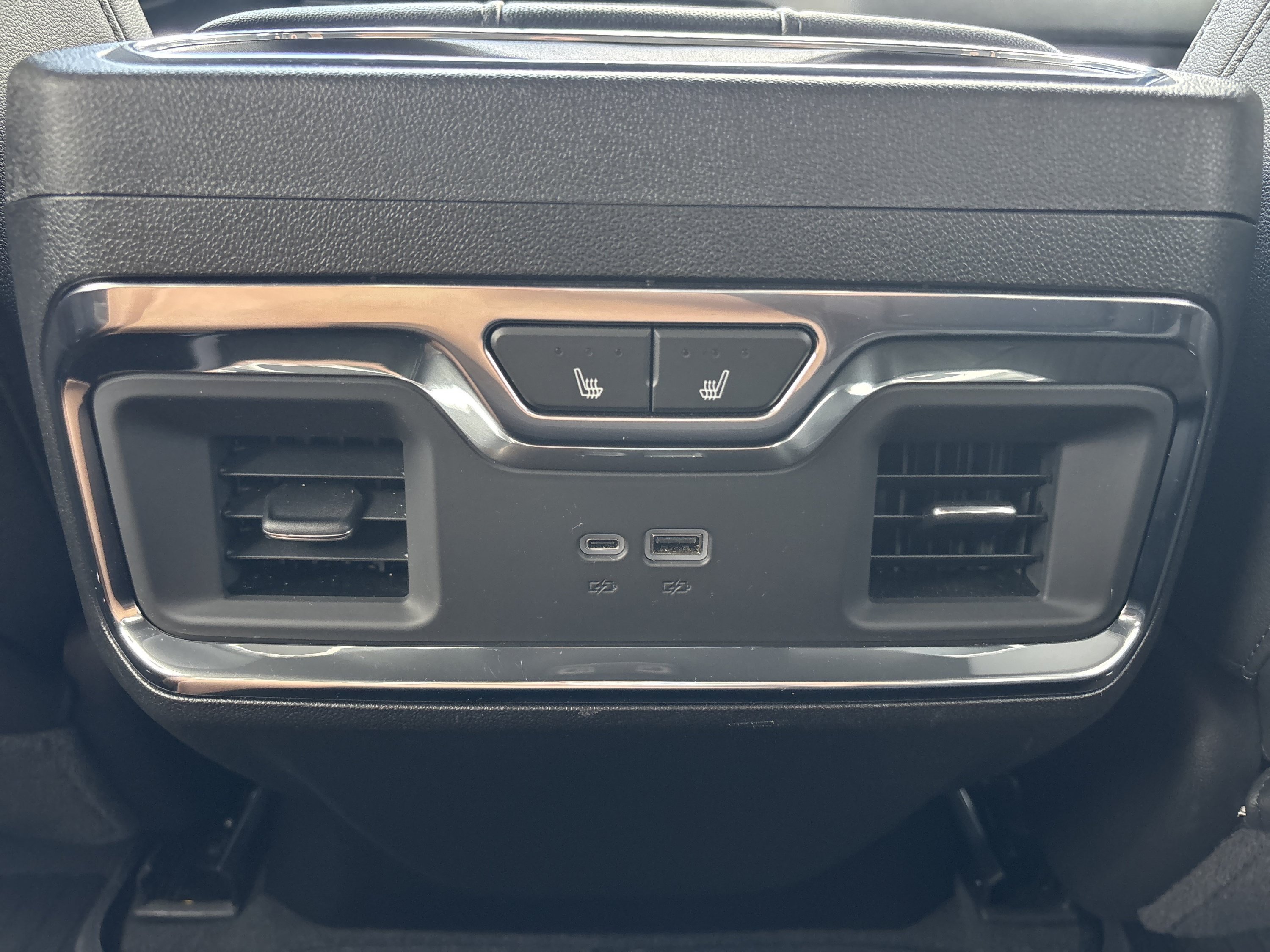 Used 2024 Chevrolet Silverado 1500 LTZ w/ LTZ Premium Package AWD/4WD image 20