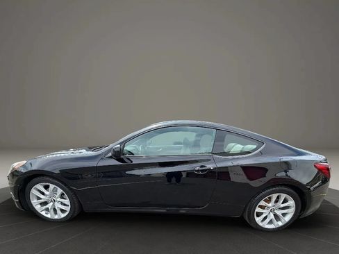 Used 2013 Hyundai Genesis 2.0T RWD image 8