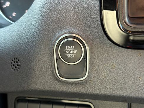 Used 2025 Mercedes-Benz Sprinter 2500 image 20