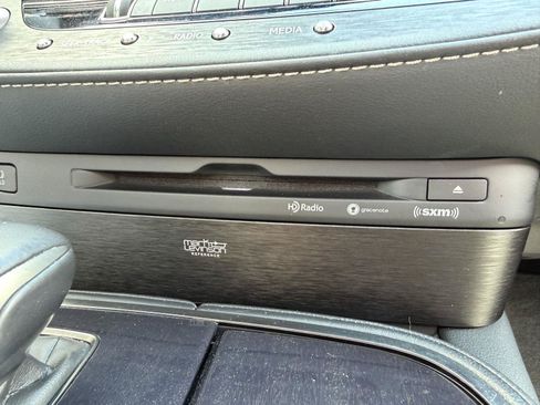 Used 2019 Lexus LS 500 RWD image 21