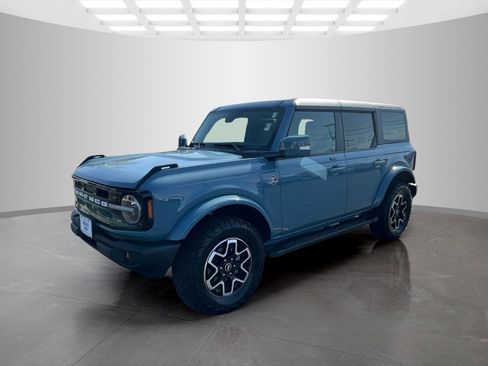 Used 2023 Ford Bronco Outer Banks image 8